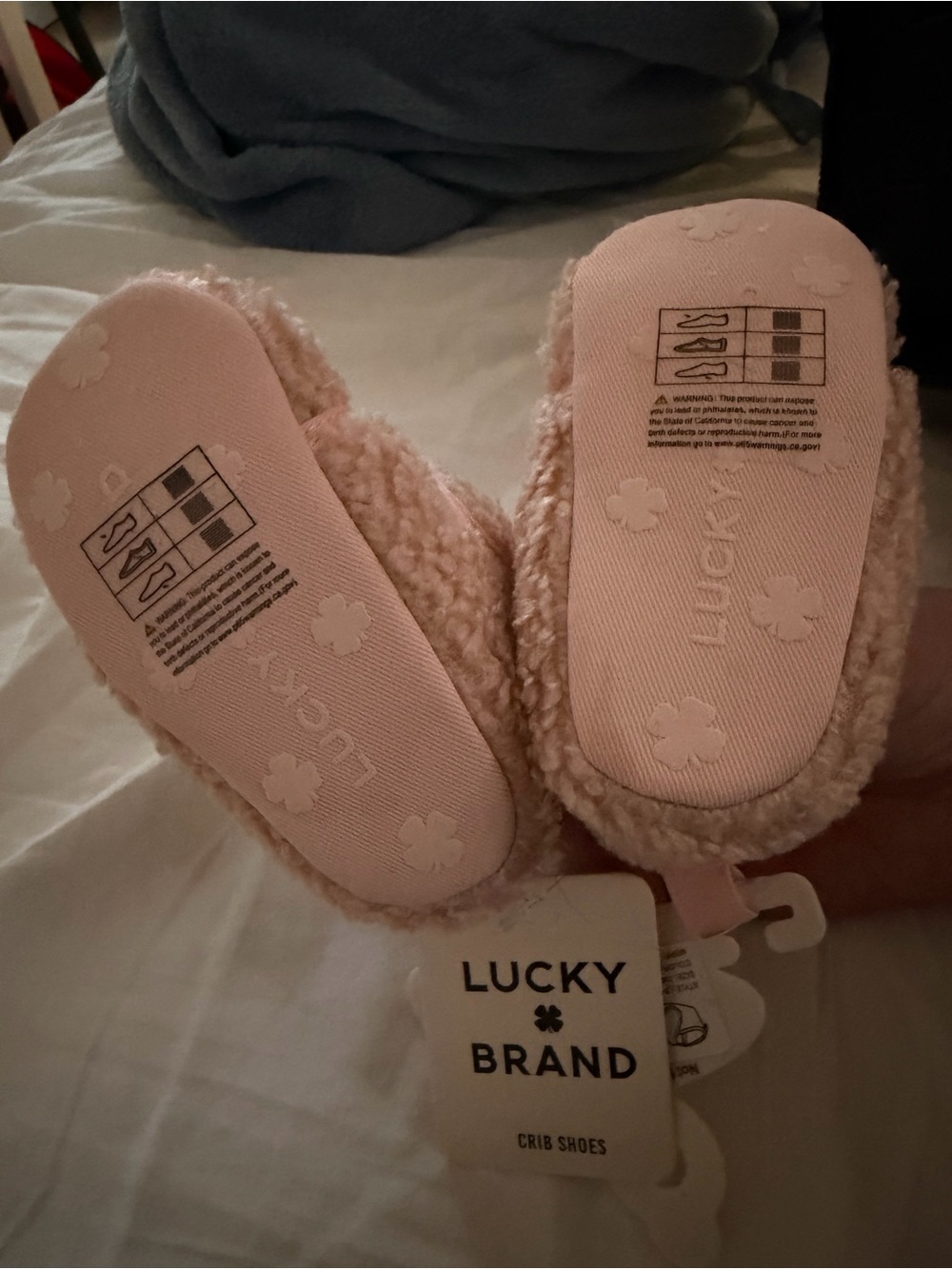 Lucky Brand Pink Sherpa Baby Girl Shoes size 2 - Picture 2 of 2